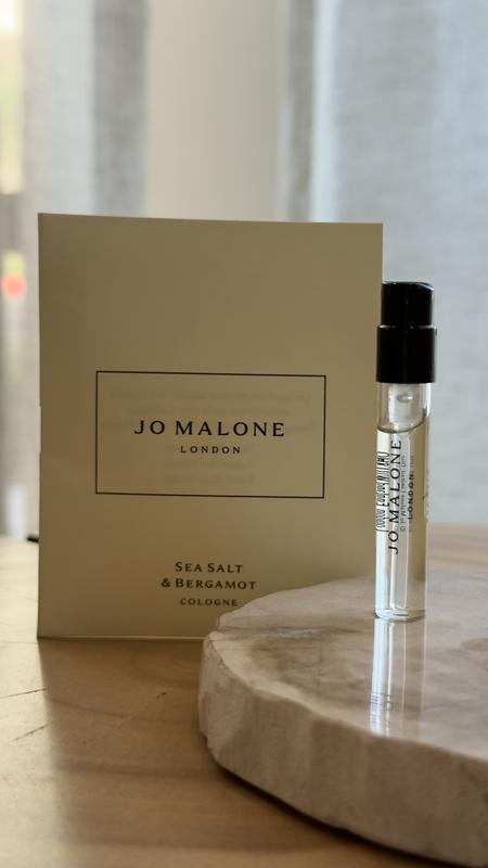 Customer photo for "My new favorite fresh perfume"