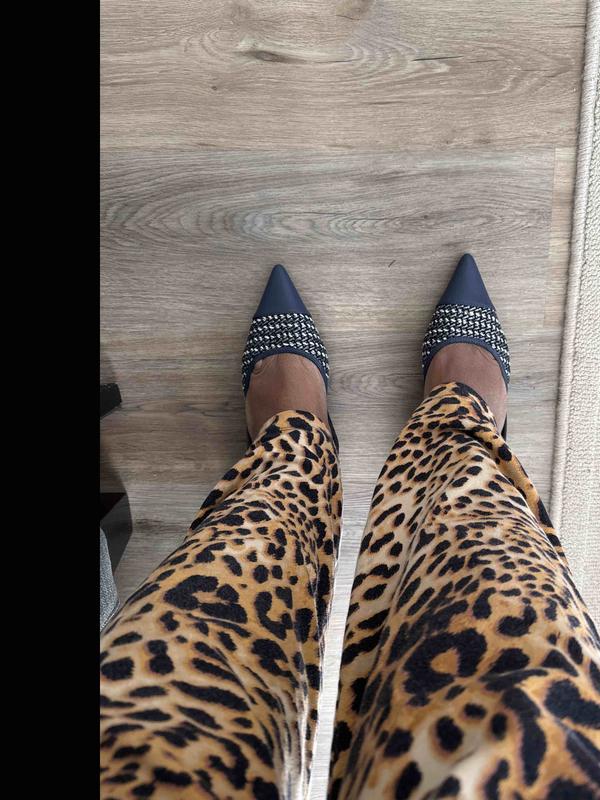 Review Thumbnail Image 0 237828893