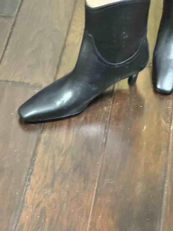 Customer photo for "great kitten heel bootie for a great price!"