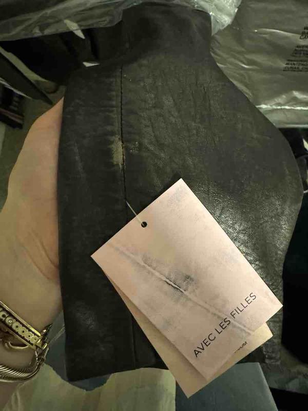 Customer photo for "Arrived Damaged"