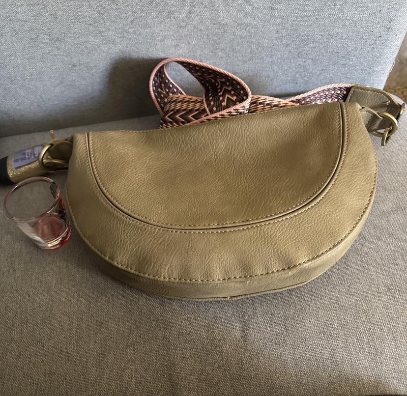 Review Thumbnail Image 0 245728799