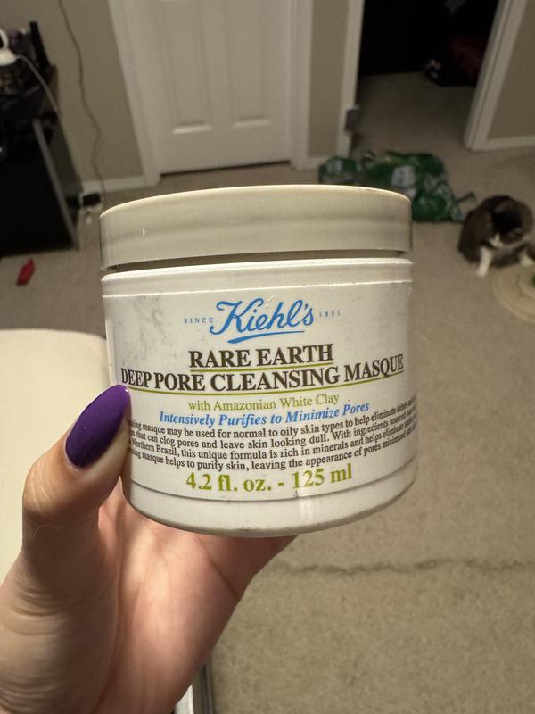 Customer photo for "Product arrived damage and look fake"