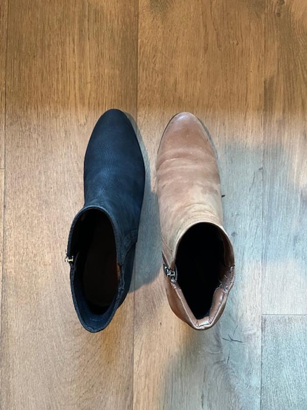 Customer photo for "Sizing off and inaccurate photos"