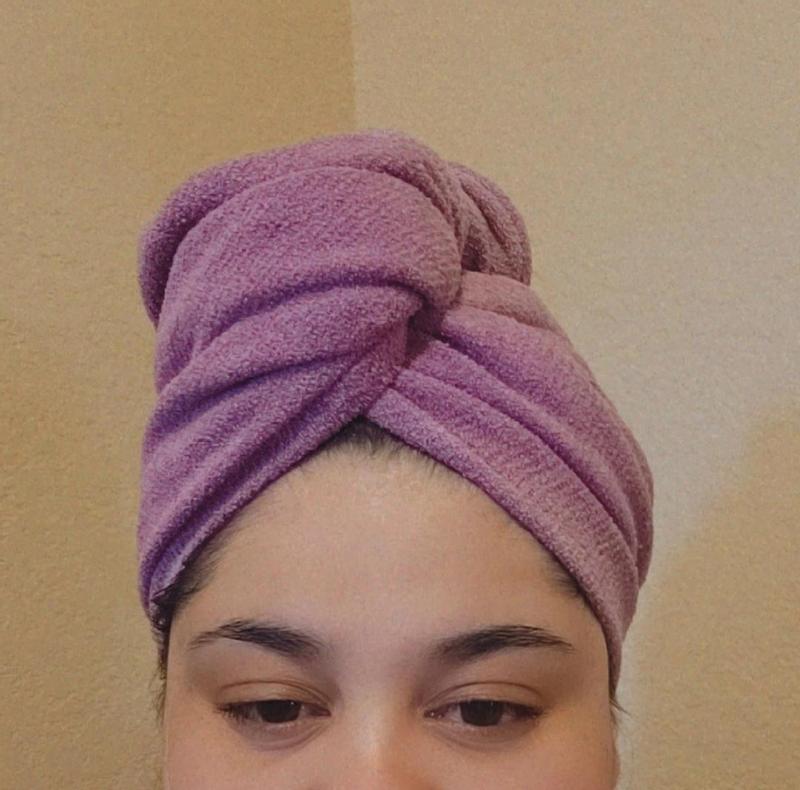 Customer photo for "Really does dry hair faster"