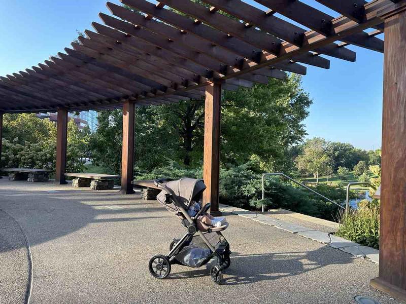 Review Thumbnail Image 0 228952227