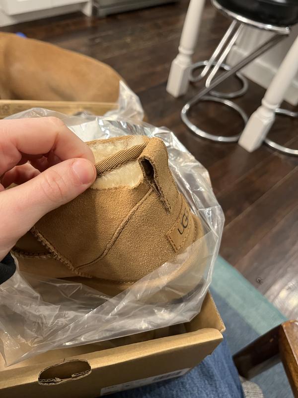 Poor quality, leather tore upon trying on.