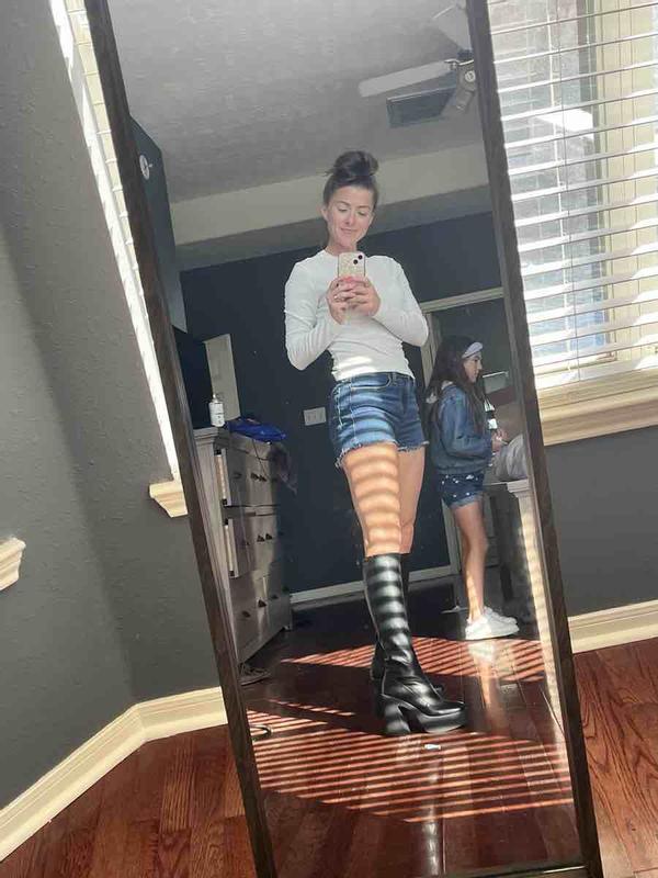 Review Thumbnail Image 0 230256163