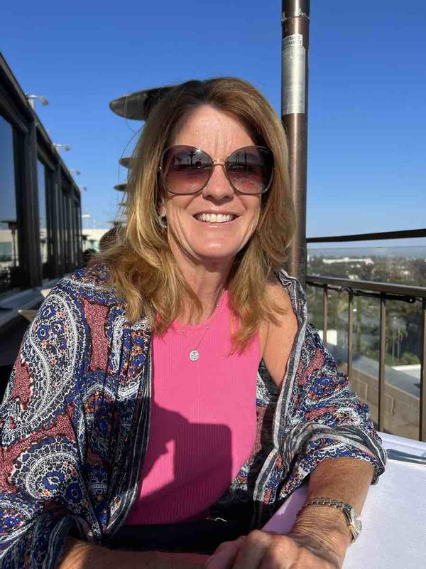 Review Thumbnail Image 0 217966438