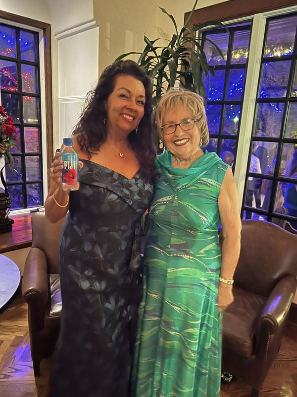 Review Thumbnail Image 0 238077575