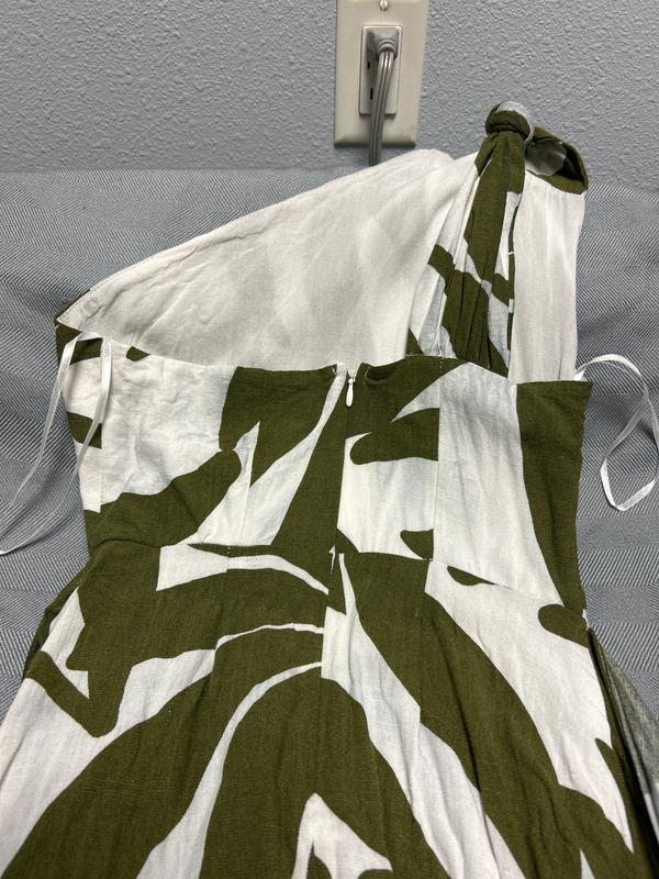 Review Thumbnail Image 2 244531424