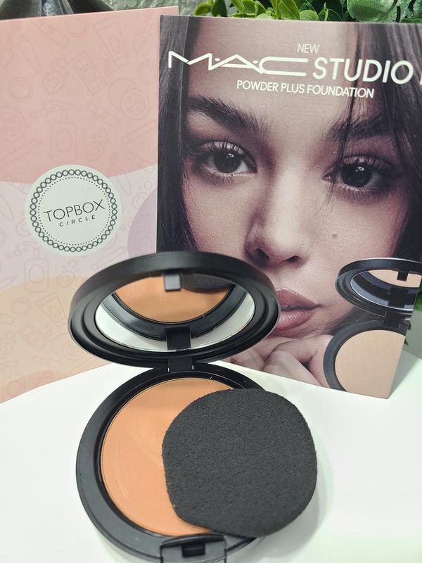 Customer photo for "Powder plus Foundation"