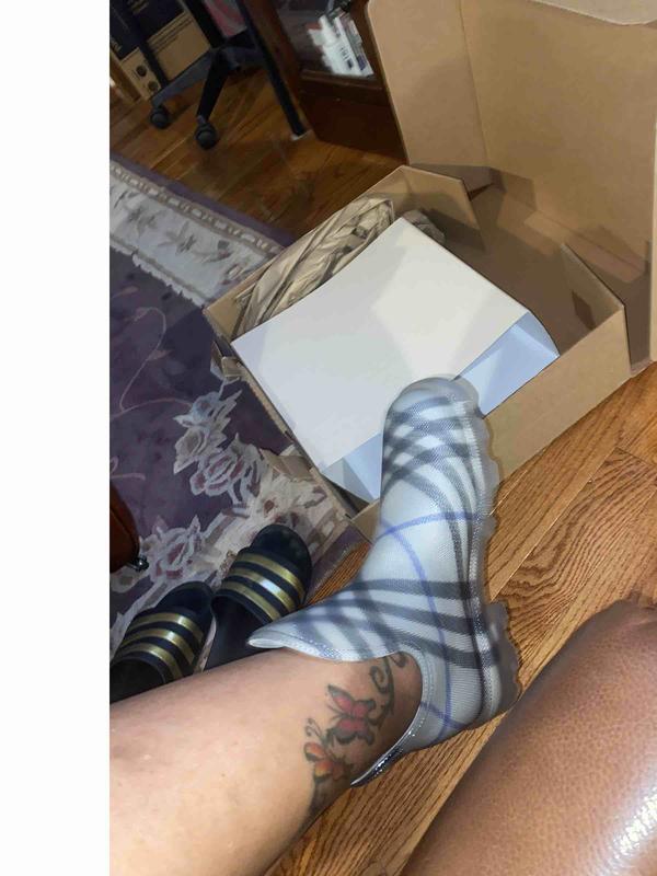 Review Thumbnail Image 0 233854178