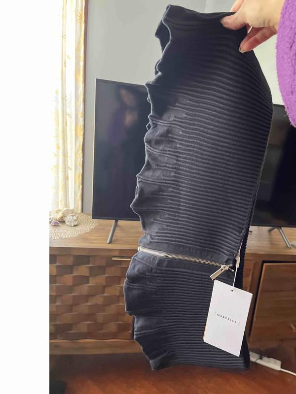 Review Thumbnail Image 0 236809513