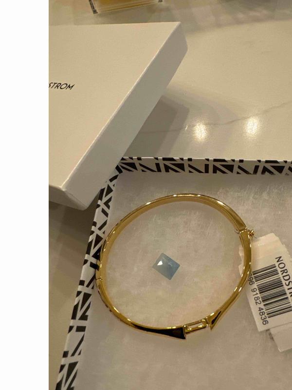 Review Thumbnail Image 0 234981621