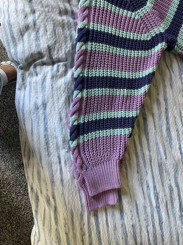 Customer photo for "Sizing seems to vary greatly!!!!"