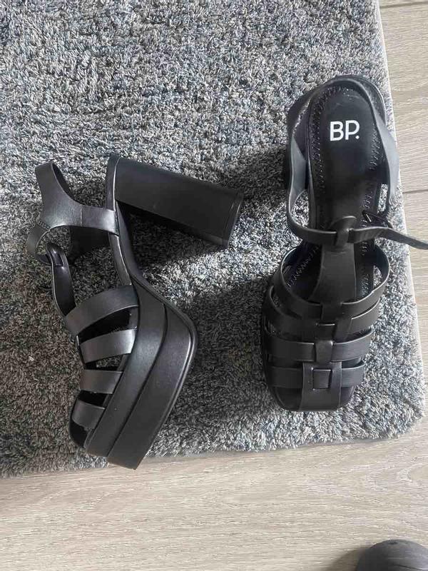 Review Thumbnail Image 0 224045737