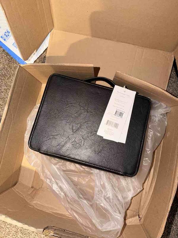 Customer photo for "received wrong item"