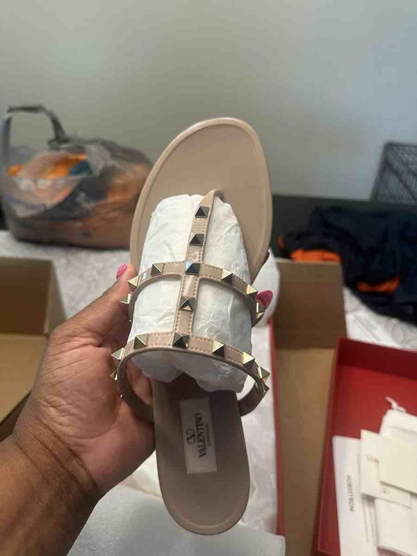 Customer photo for "Too too small"