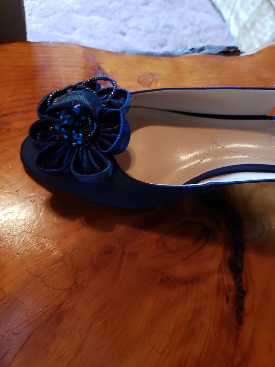 Review Thumbnail Image 0 191975547