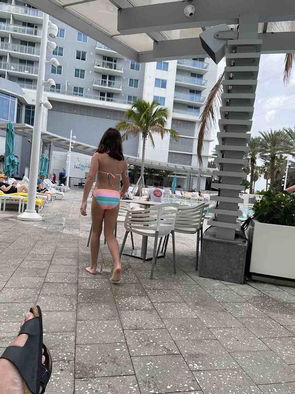 Review Thumbnail Image 0 216330300