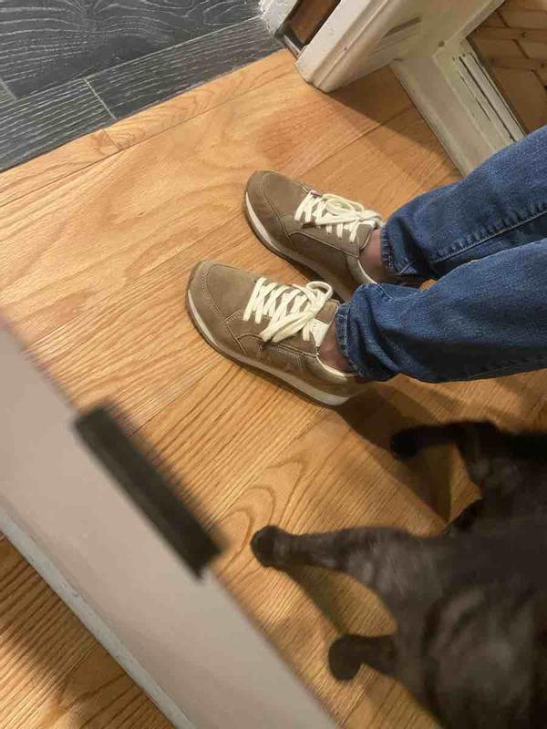 Customer photo for "nice neutral tan color"