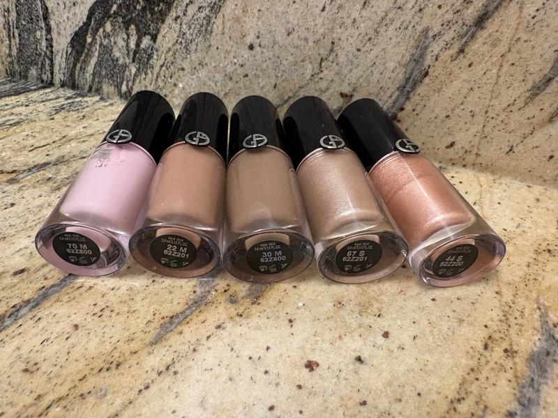 Customer photo for "fool proof eyeshadow"