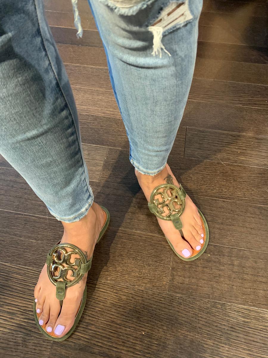 Review Thumbnail Image 0 194674815