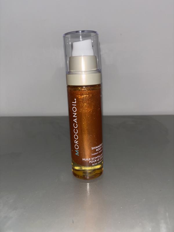 Customer photo for "natural shimmer oil"