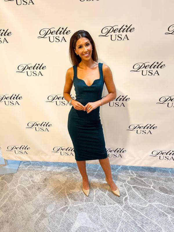 Customer photo for "Very figure flattering."
