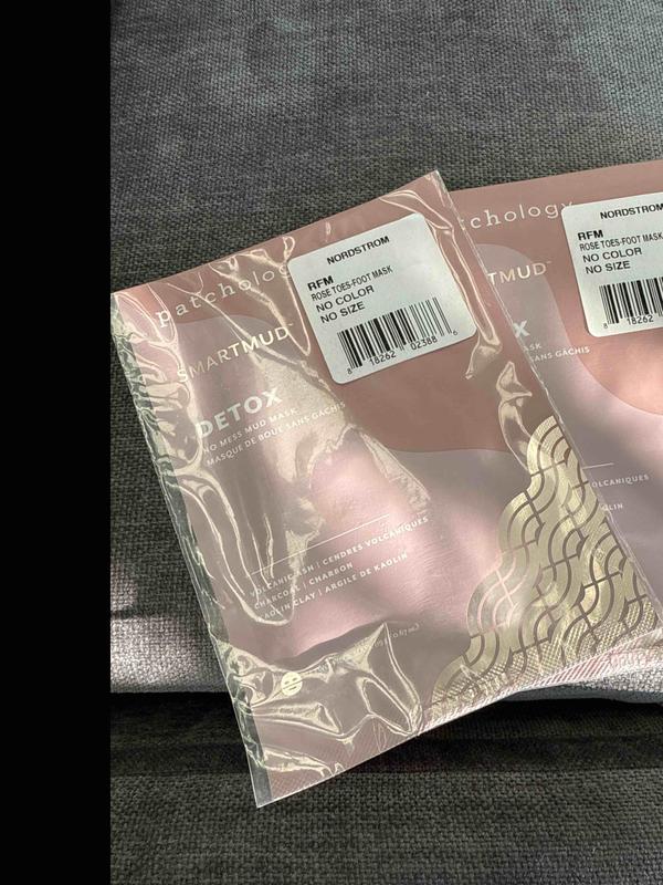 rose toes or face mask