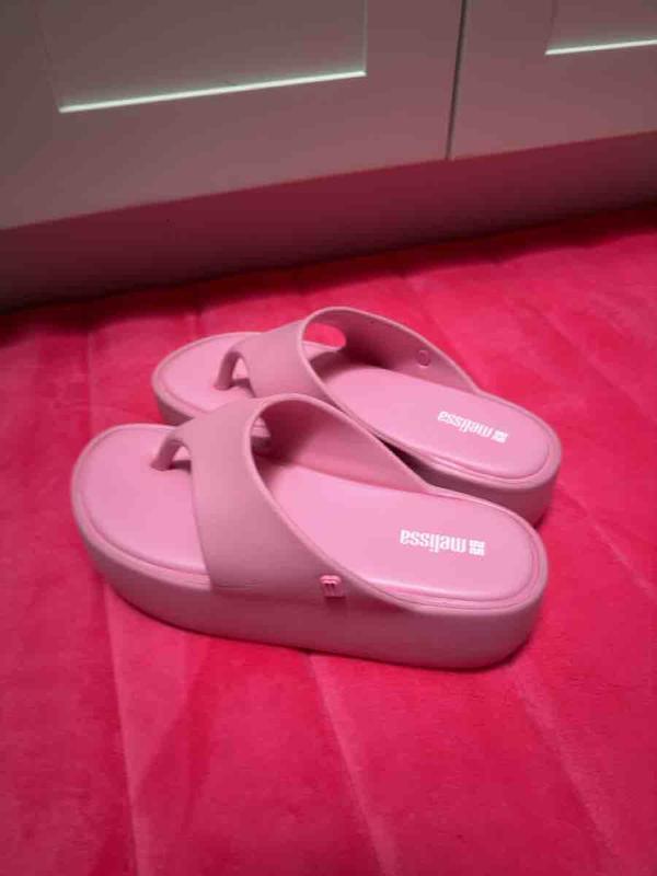 Review Thumbnail Image 1 248859179