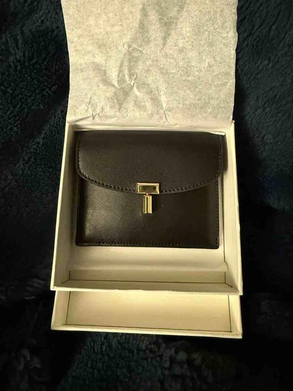 Review Thumbnail Image 0 239637171