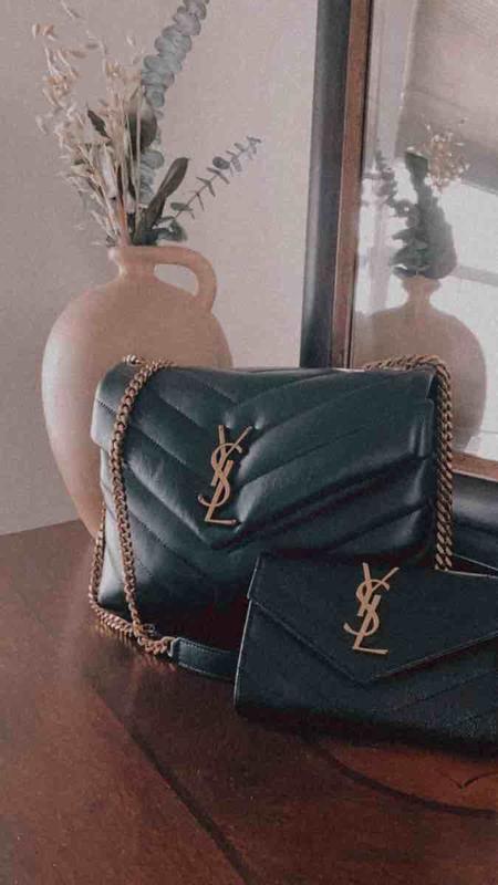 Customer photo for "obsessed with this bag!"