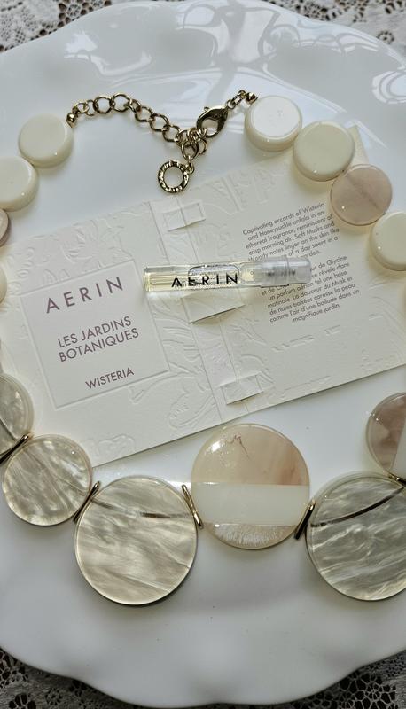 Review Thumbnail Image 0 243989069