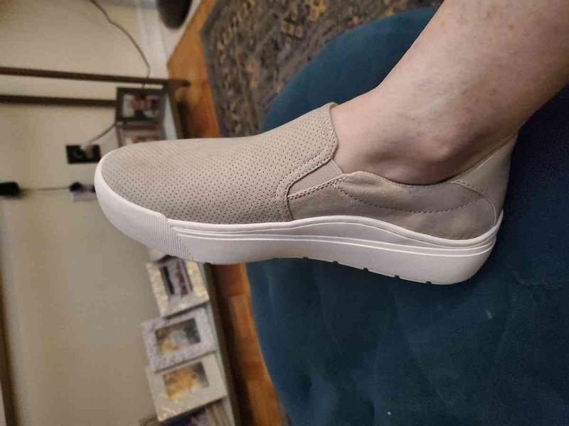 Review Thumbnail Image 0 227513328