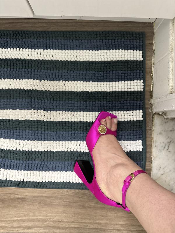 Review Thumbnail Image 0 225776009