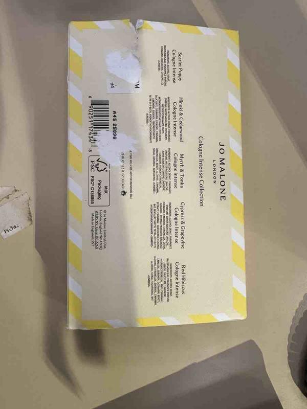 Customer photo for "Great fragrance but poorly packaged from warehouse"