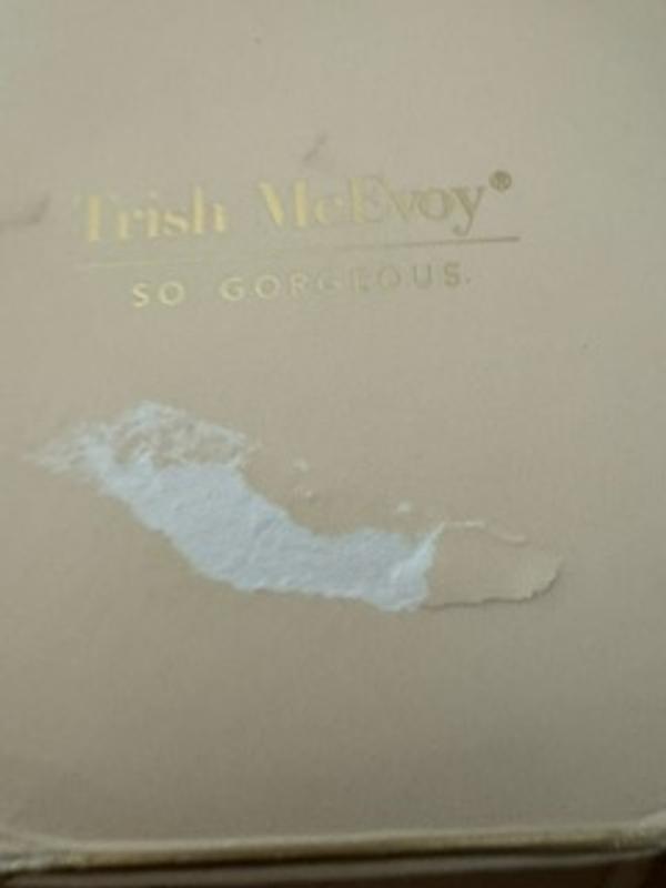 Customer photo for "Nordstrom should be embarrassed of shipping"