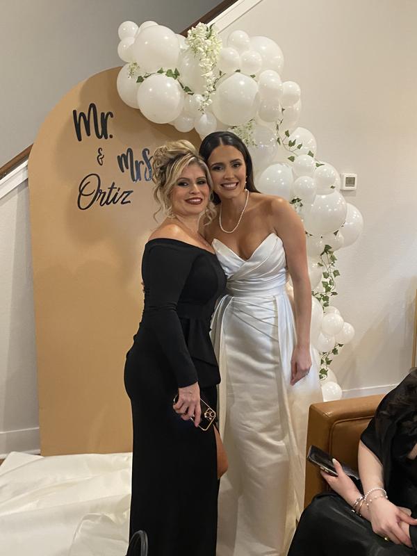 Review Thumbnail Image 0 229903909