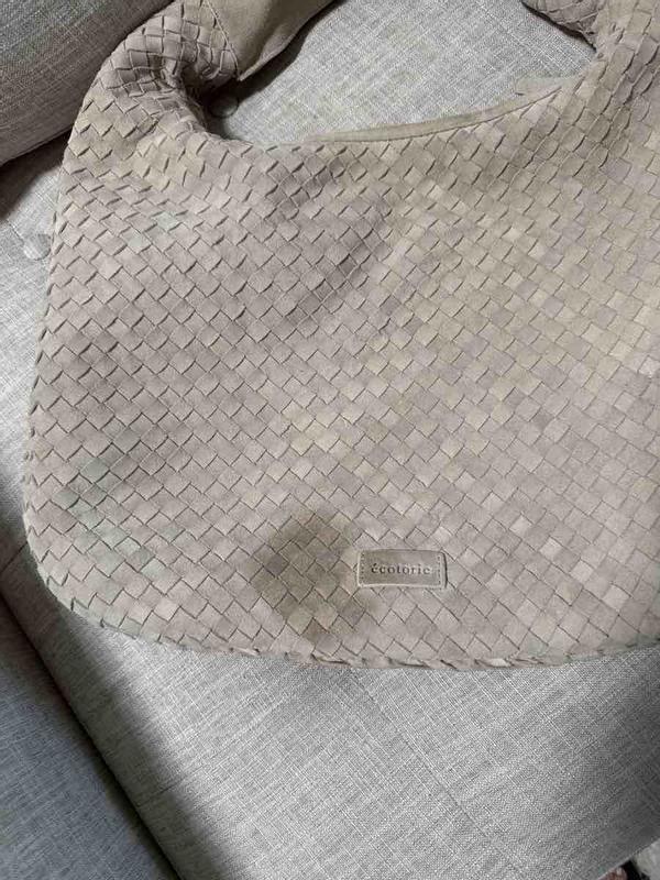 Review Thumbnail Image 0 248833536