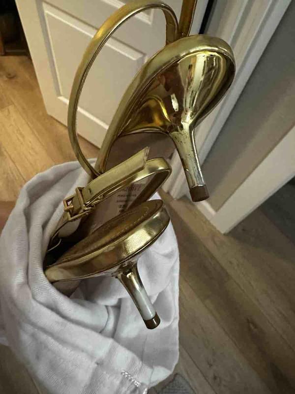 Review Thumbnail Image 0 238739130