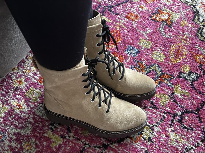 Obsessed! Hip winter boot!