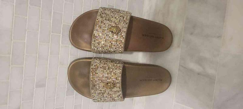 Review Thumbnail Image 1 249481930