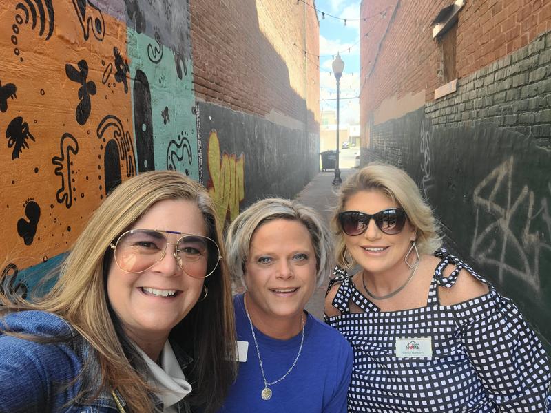 Review Thumbnail Image 0 215675601