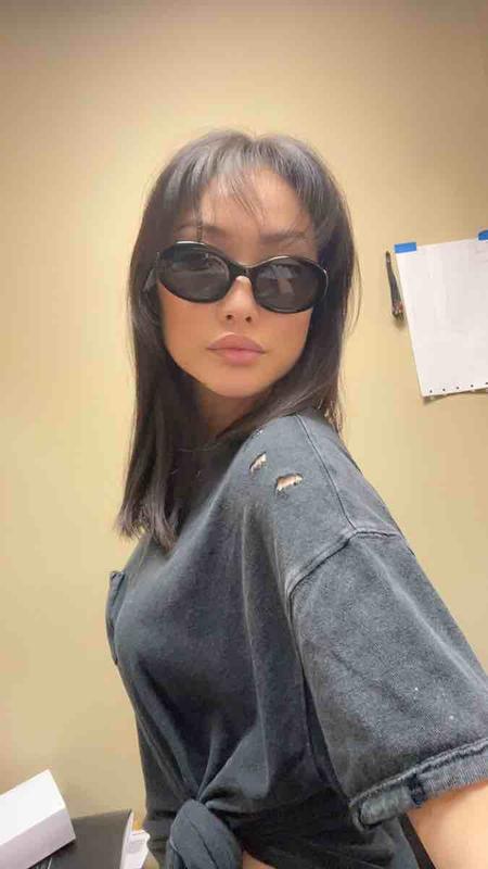 Customer photo for "beautiful classy shades"