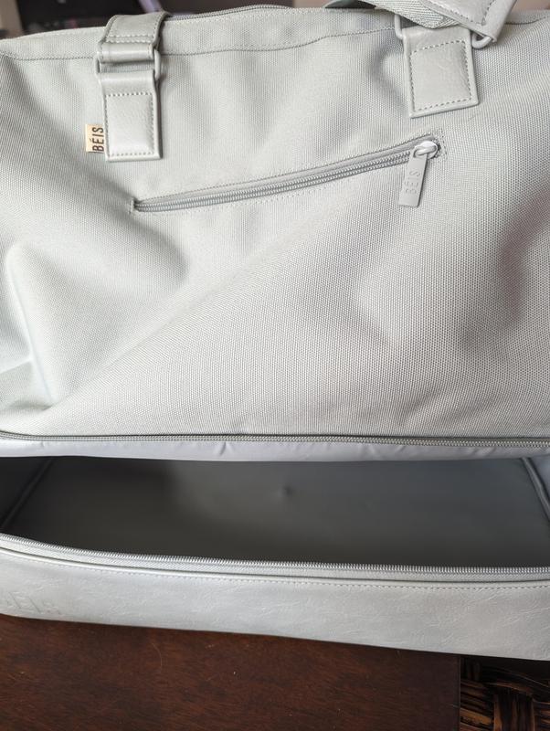 Customer photo for "Great bag for short travel"