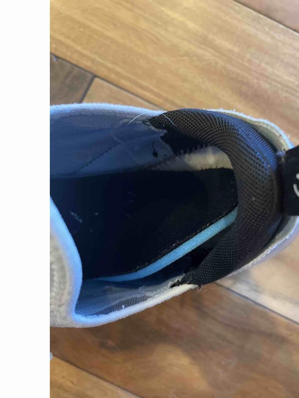 insole comes out partially