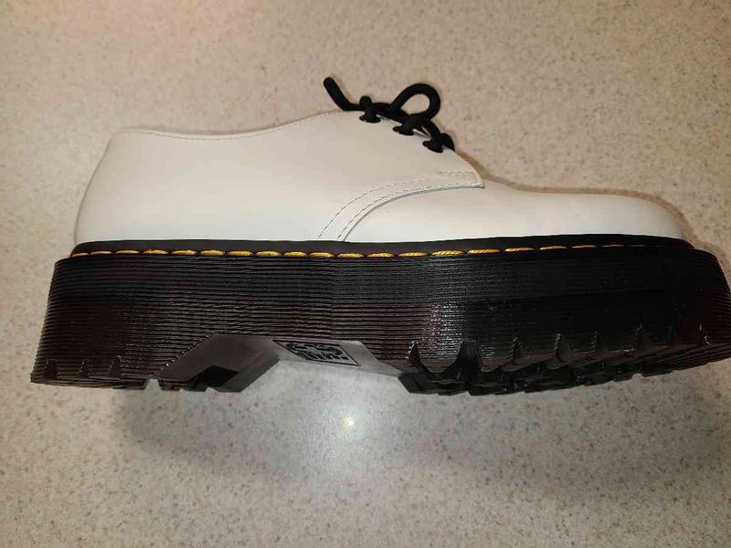 Customer photo for "WHITE AND CUTE LOVE THEM!"