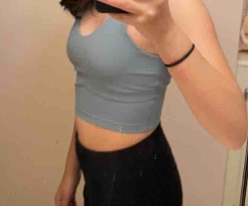 Customer photo for "very soft/stretchy fits well"