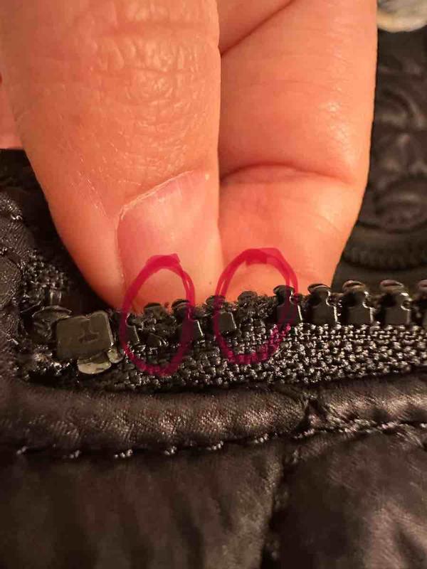 Customer photo for "Received damaged item"